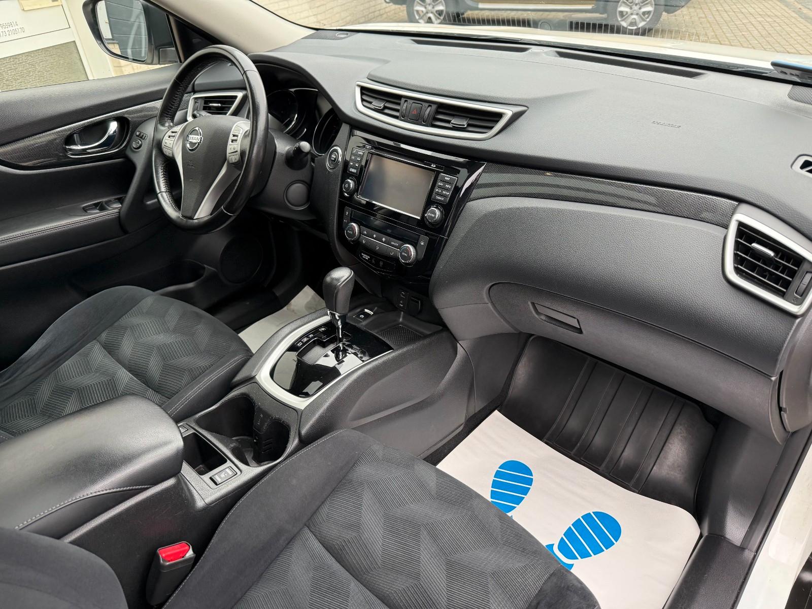 Nissan X-Trail Acenta Automatik Navi Kamera Panorama AH