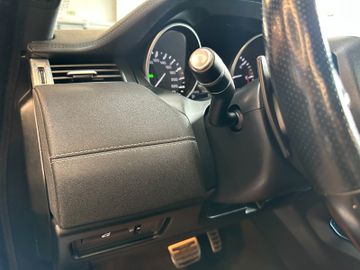 MYAUTOCENTER – Gebraucht- und Jahreswagen mit Werkstattservice in Pfaffenhofen Land Rover Range Rover Evoque Dynamic *Rückfahrkamera*