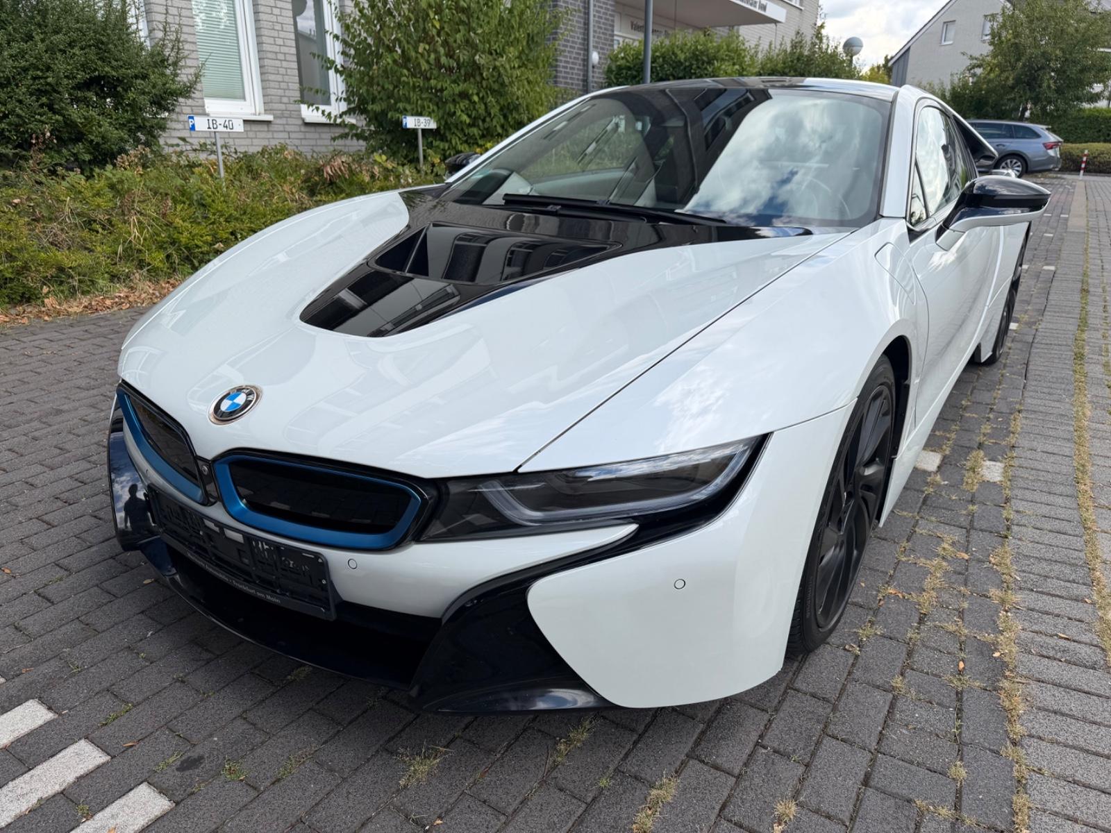 BMW i8 Pure Impulse MwSt. ausweisbar