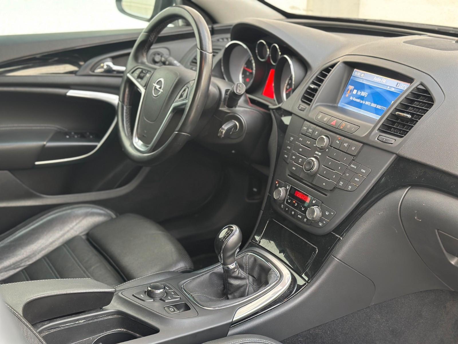 Opel Insignia 2013 — photo 15