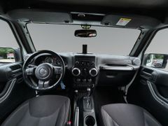 JEEP Wrangler 2.8 CRD DPF Automatik Rubicon JEEP Wrangler 2.8 CRD DPF Automatik Rubicon