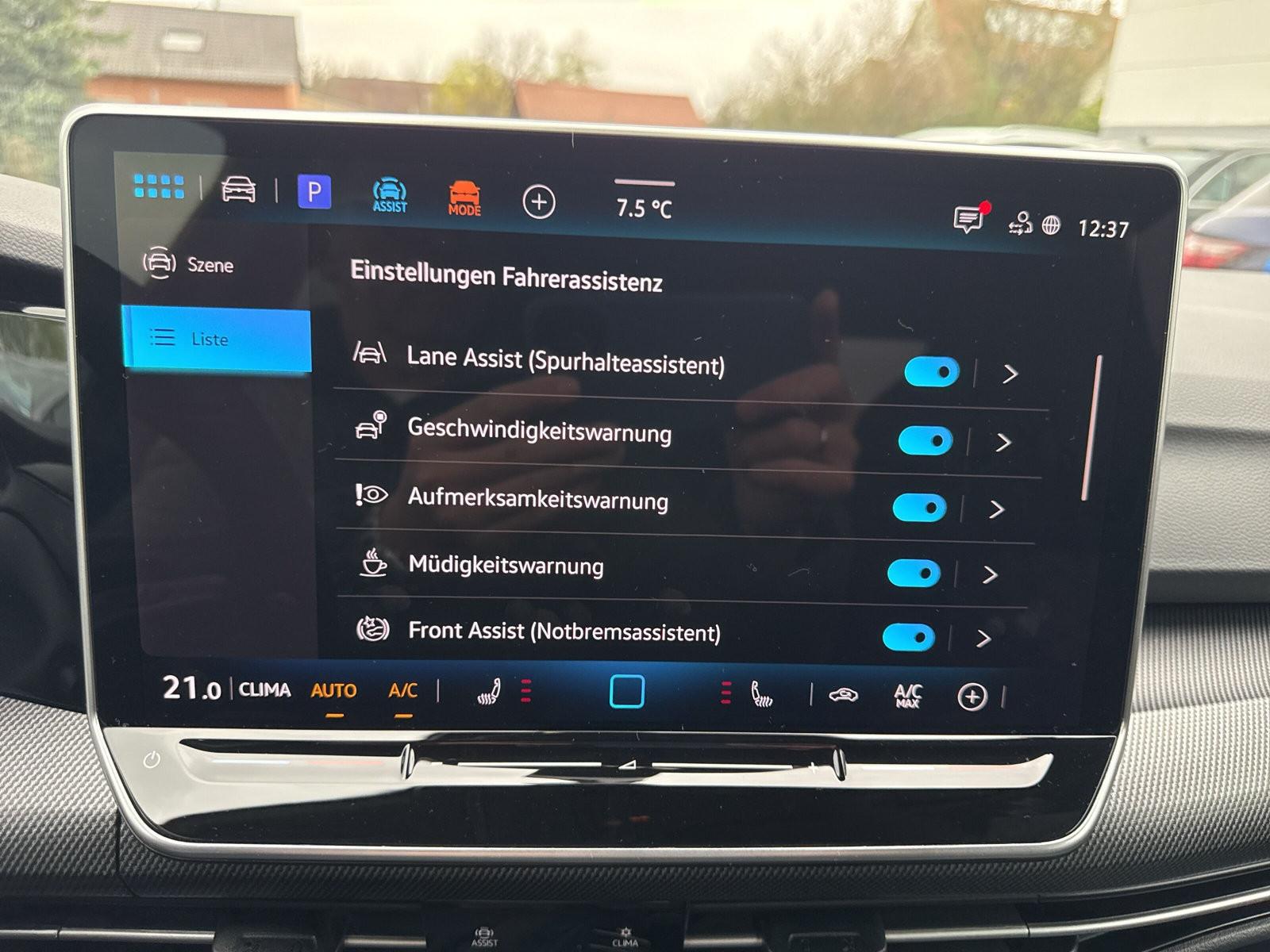 Volkswagen Golf 1.5 eTSI DSG R-Line AHK Matrix Black Style, миниатюра 14