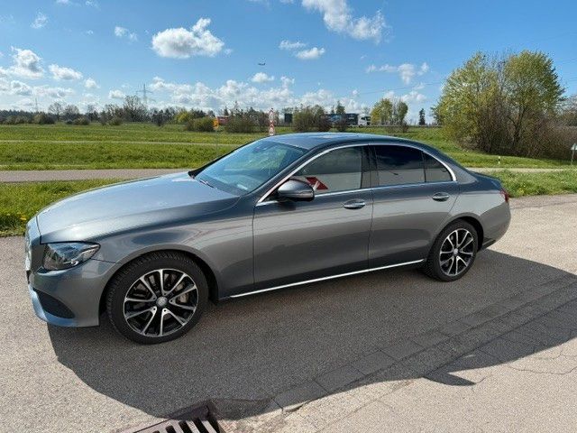 Image of Mercedes-Benz E 400