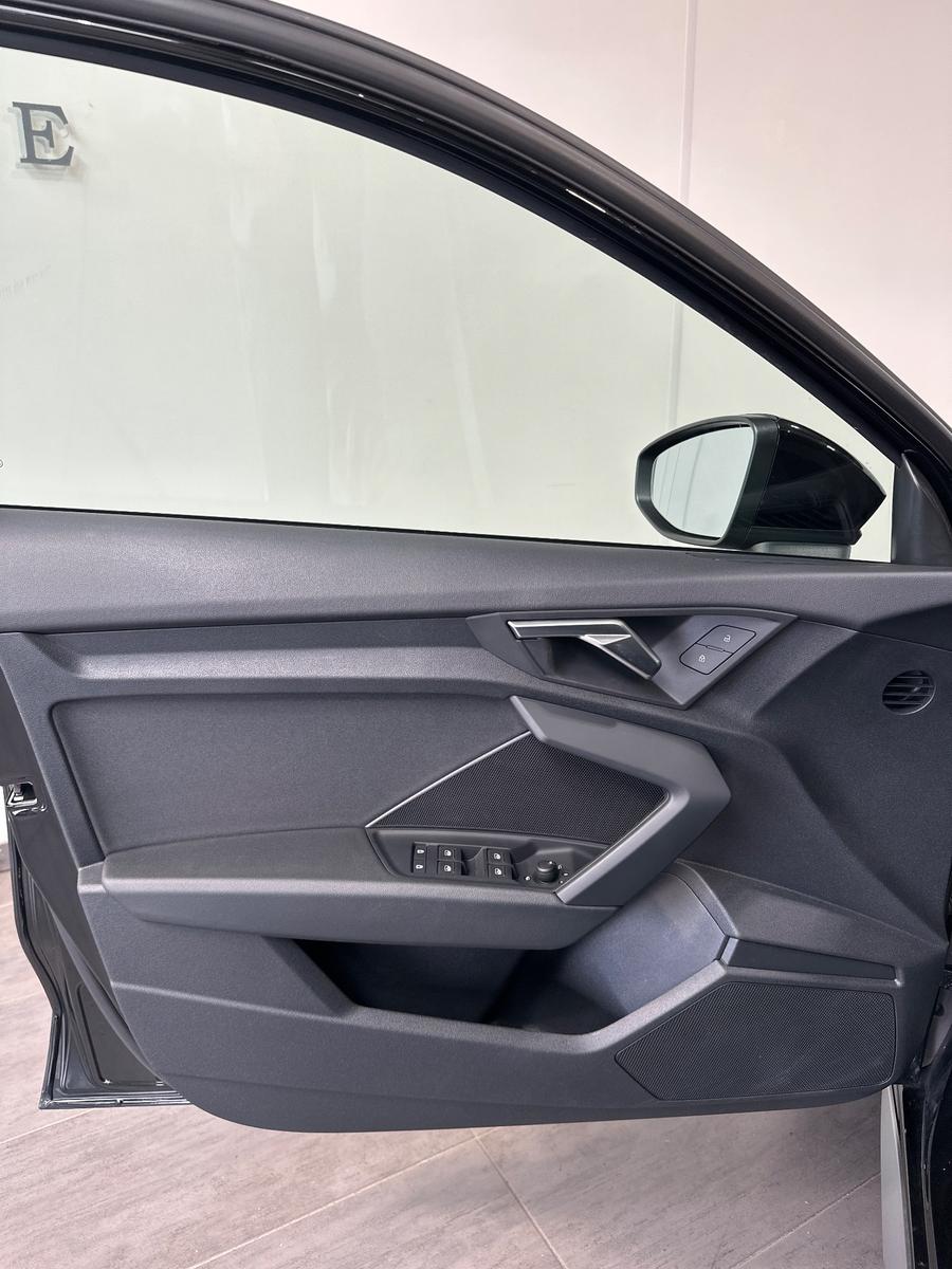 Audi A3 Limousine 35 TDI S-Line NAV+LED+STHZ+18ZOLL, миниатюра 7