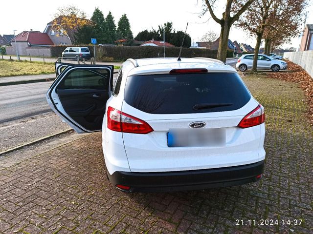 Ford Focus Kombi MK3 1.6 TDCI Sync Edition...