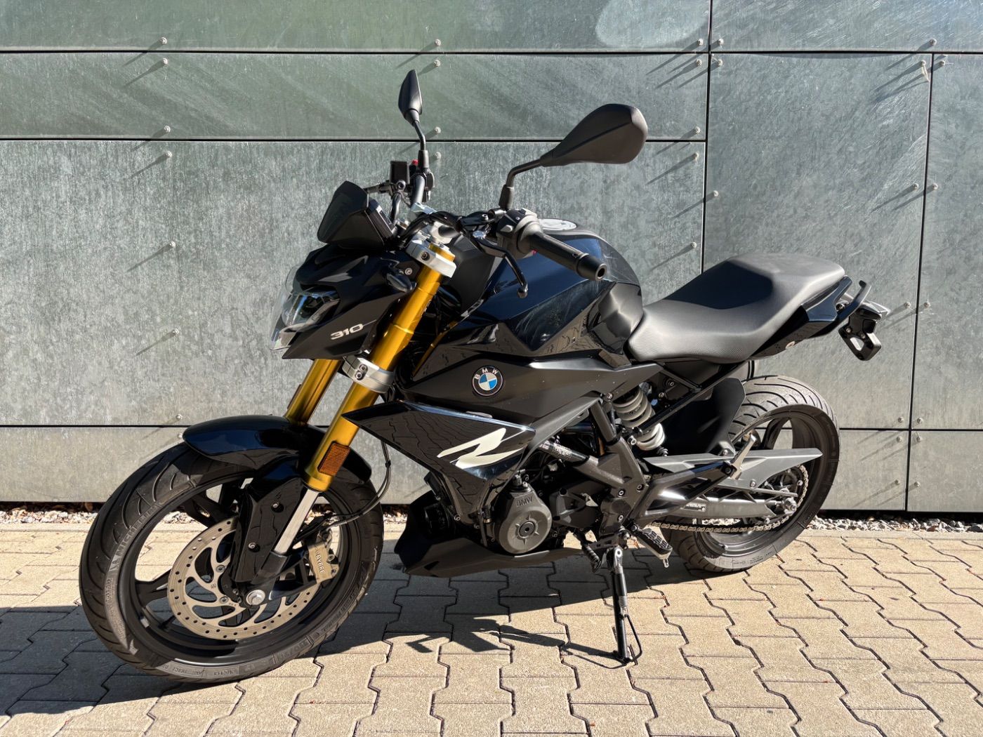 Fahrzeugabbildung BMW G 310 R