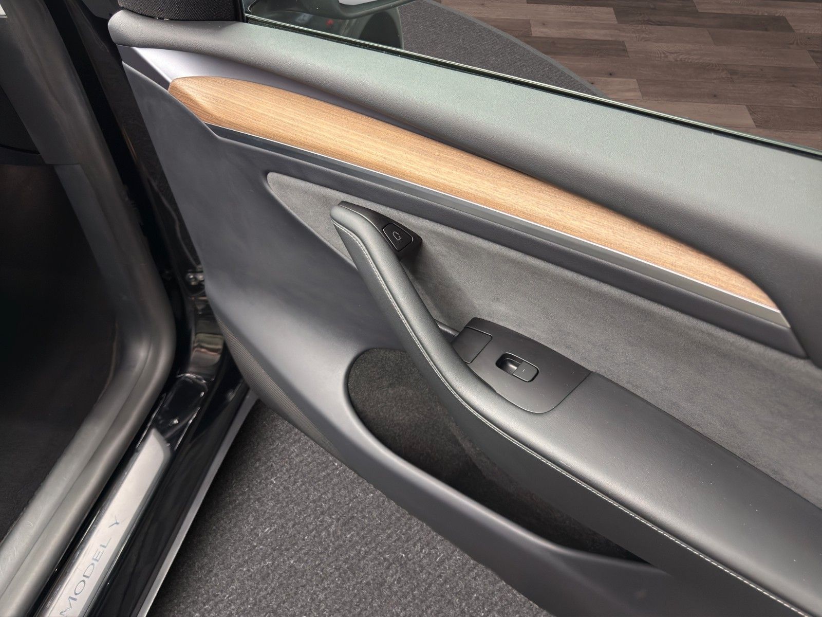 Tesla Model Y Long Range AWD foto 17