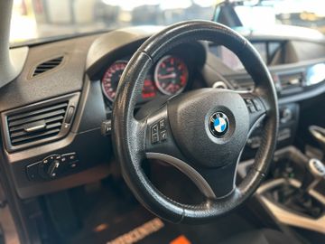 BMW X1 18 d xDrive *Navi*Pano*BiXenon*AHK*
