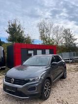 Volkswagen T-Roc Style - Volkswagen T-Roc mit Benzin-Antrieb: Kombi