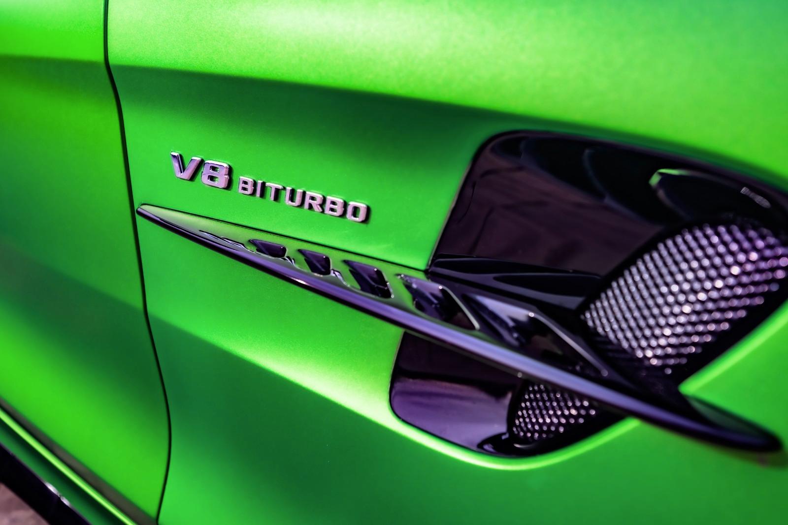 Mercedes-Benz AMG GT R