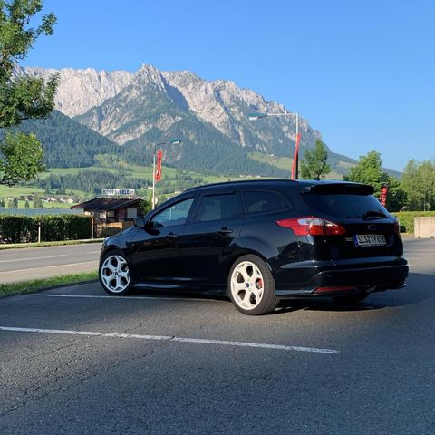 Ford Focus ST 250ps