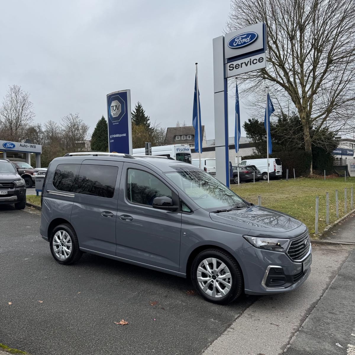 Ford TOURNEO CONNECT TITANIUM 2,0 ECOBLUE AUTOMATIK