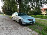 Mercedes-Benz E 280 4MATIC AVANTGARDE Avantgarde - Mercedes-Benz E 280 mit Panoramadach