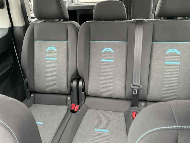 Fahrzeugabbildung Ford Tourneo Grand Connect 2.0 EcoBlue Active AWD 7-S