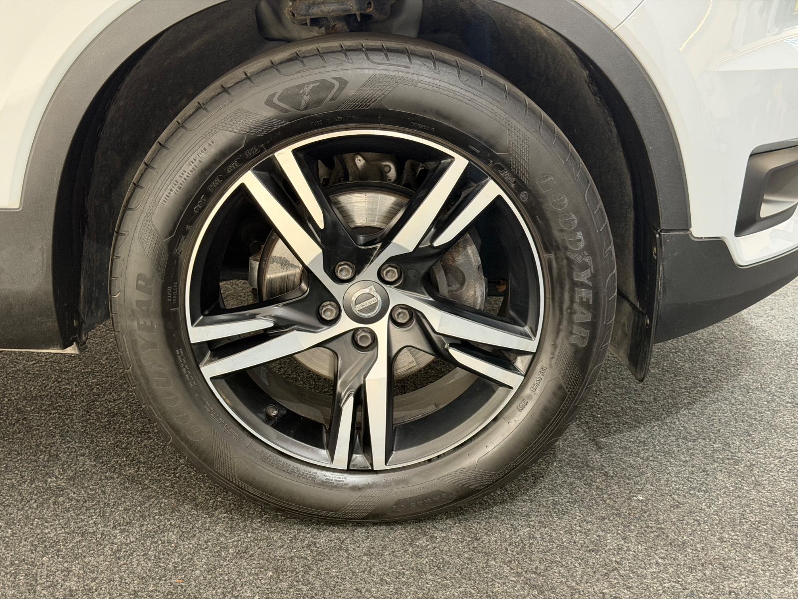 Volvo XC40 T3*R DESIGN*LED-R.KAM-APP-SHZ-LHZ-ACC-WLAN, миниатюра 14