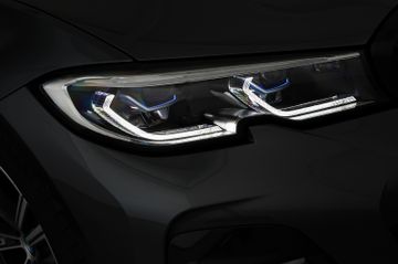 BMW 320i Touring M Sport Shadow LASER ACC RFK 19"