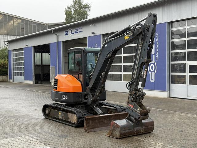 Alt producător Bobcat E55 Tiltroșuator · 5.100 h