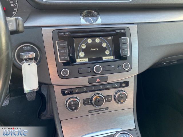 Passat 1.4 TSI Comfortline NAVI KLIMA PDC