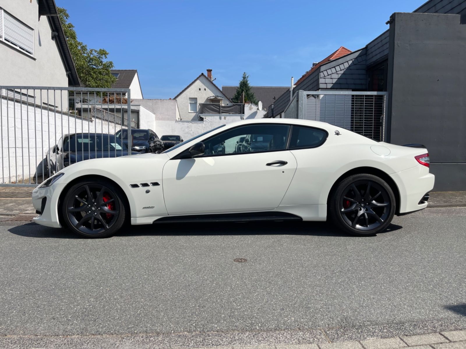 Fahrzeugabbildung Maserati Granturismo MC Sport |Aerodynamic|Carbon|Bose|