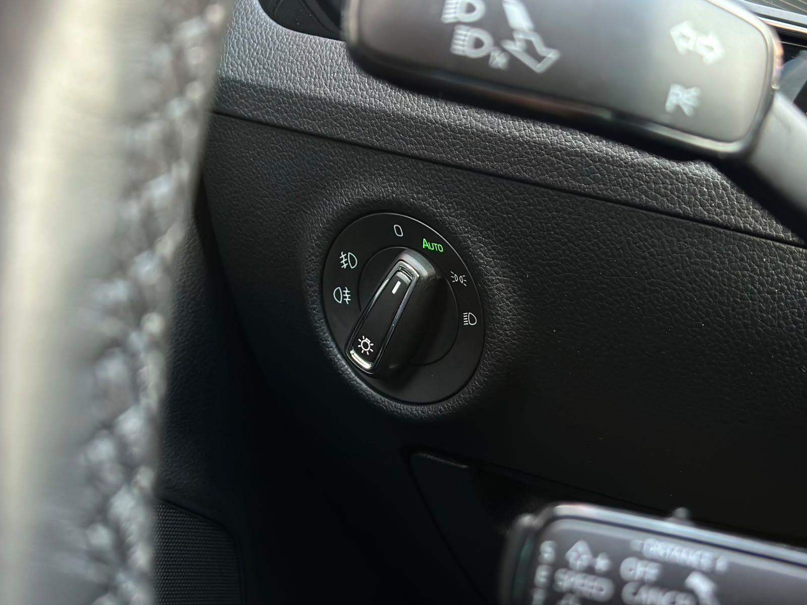 Skoda Superb 2.0TDI L&K 4x4 CANTON#SITZLUFT#MEMO#MASSA