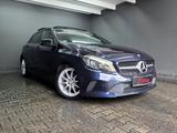 Mercedes-Benz A 200d 4MATIC, PANO, LED, R-KAMERA, CARPLAY - Mercedes-Benz A 200 mit Diesel-Antrieb