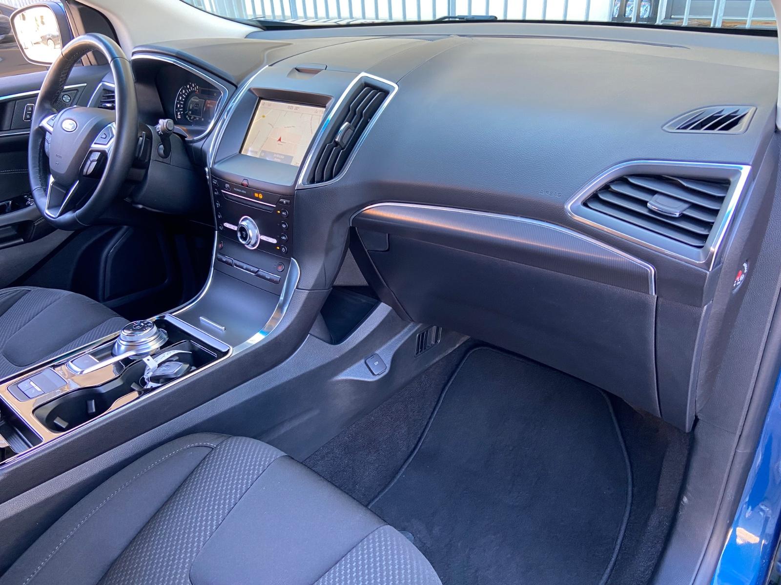 Ford Edge Titanium