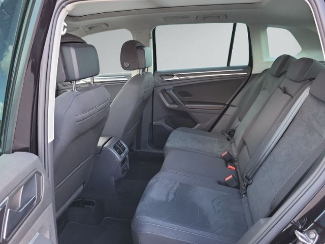 Tiguan 2.0 TDI DSG ELEGANCE PANO+IQ.LIGHT+KAMERA