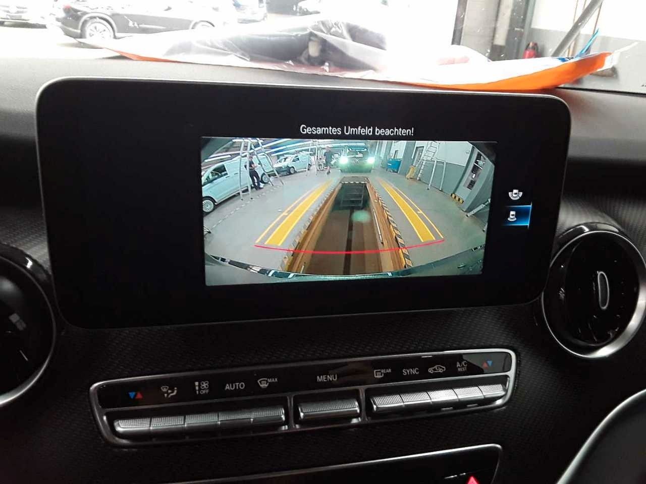Fahrzeugabbildung Mercedes-Benz V 220 d 4MATIC EDITION AMG AIRMATIC elektr Türen