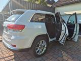 Jeep Grand Cherokee 3.0l V6 MultiJet 140kW Laredo... - Jeep Gebrauchtwagen in München