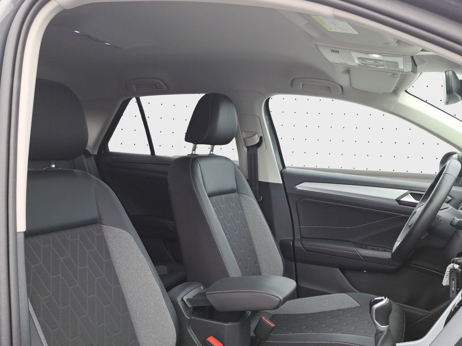 Volkswagen T-Roc - Bild 4