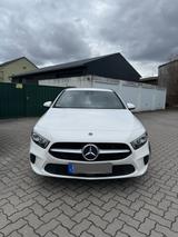 Mercedes-Benz A 180 d DC -LED,AHK,Standheiz,MBUX-Syst,Tüv-NEU