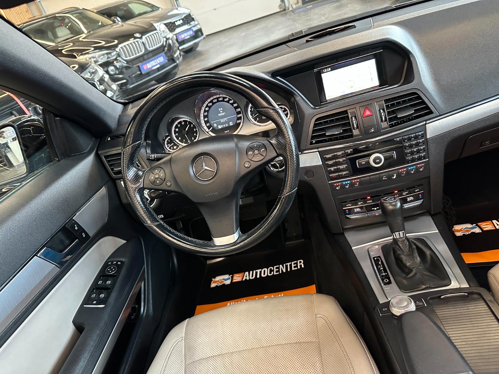 Mercedes-Benz E 200 *NACKENHZ*SITZHZ/Belüftung*NAVI*PDC*TEMPO*