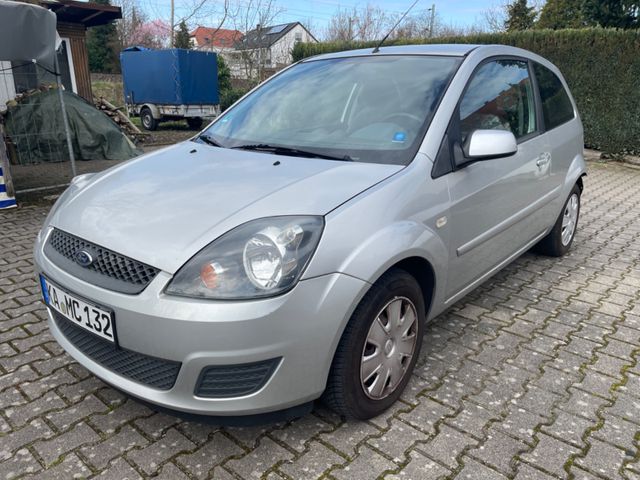 Ford Fiesta Style** 45000km**