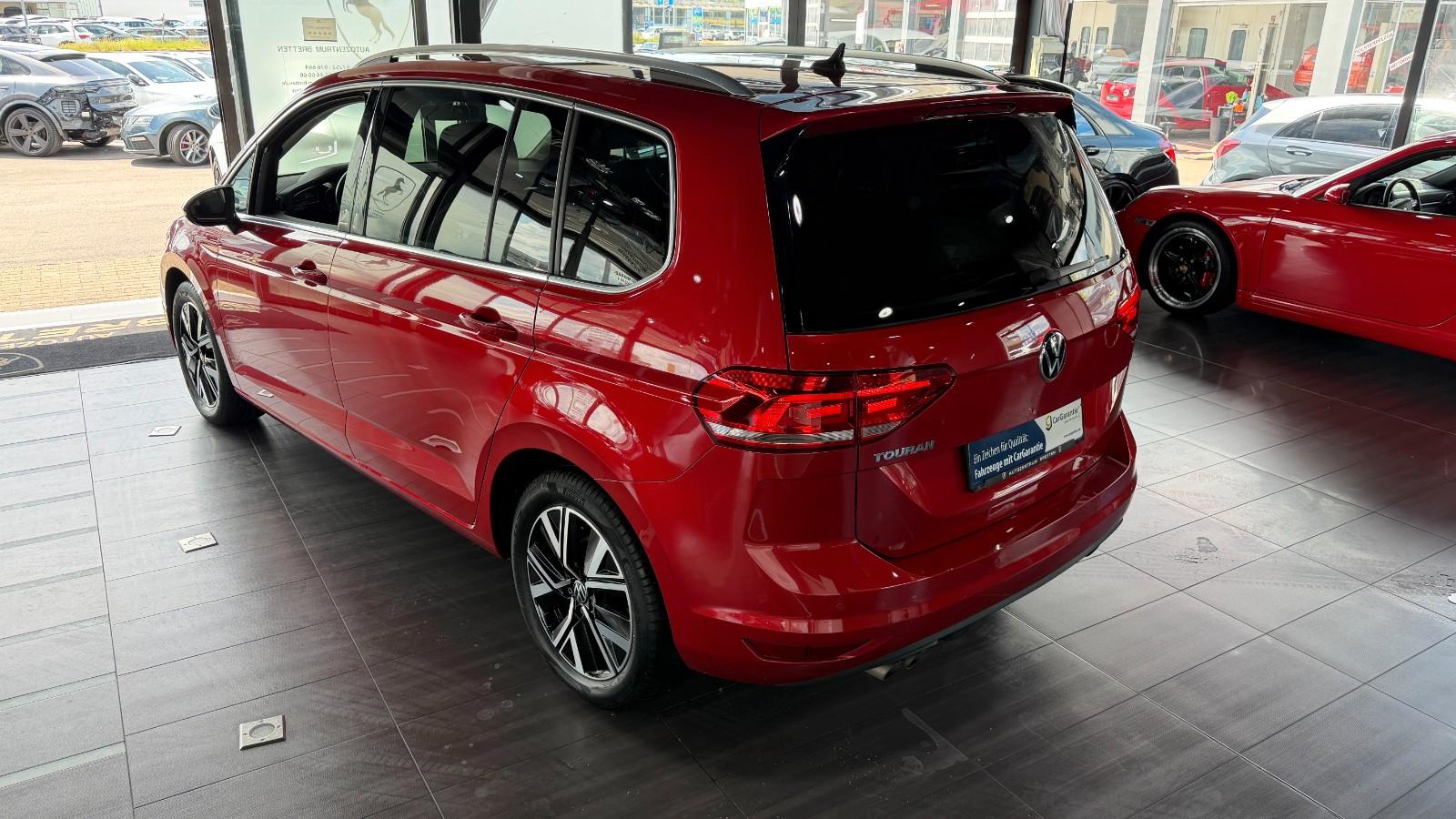 Volkswagen Touran 2.0 TDI DSG*Highline*LED*AHK*Kamera*ACC