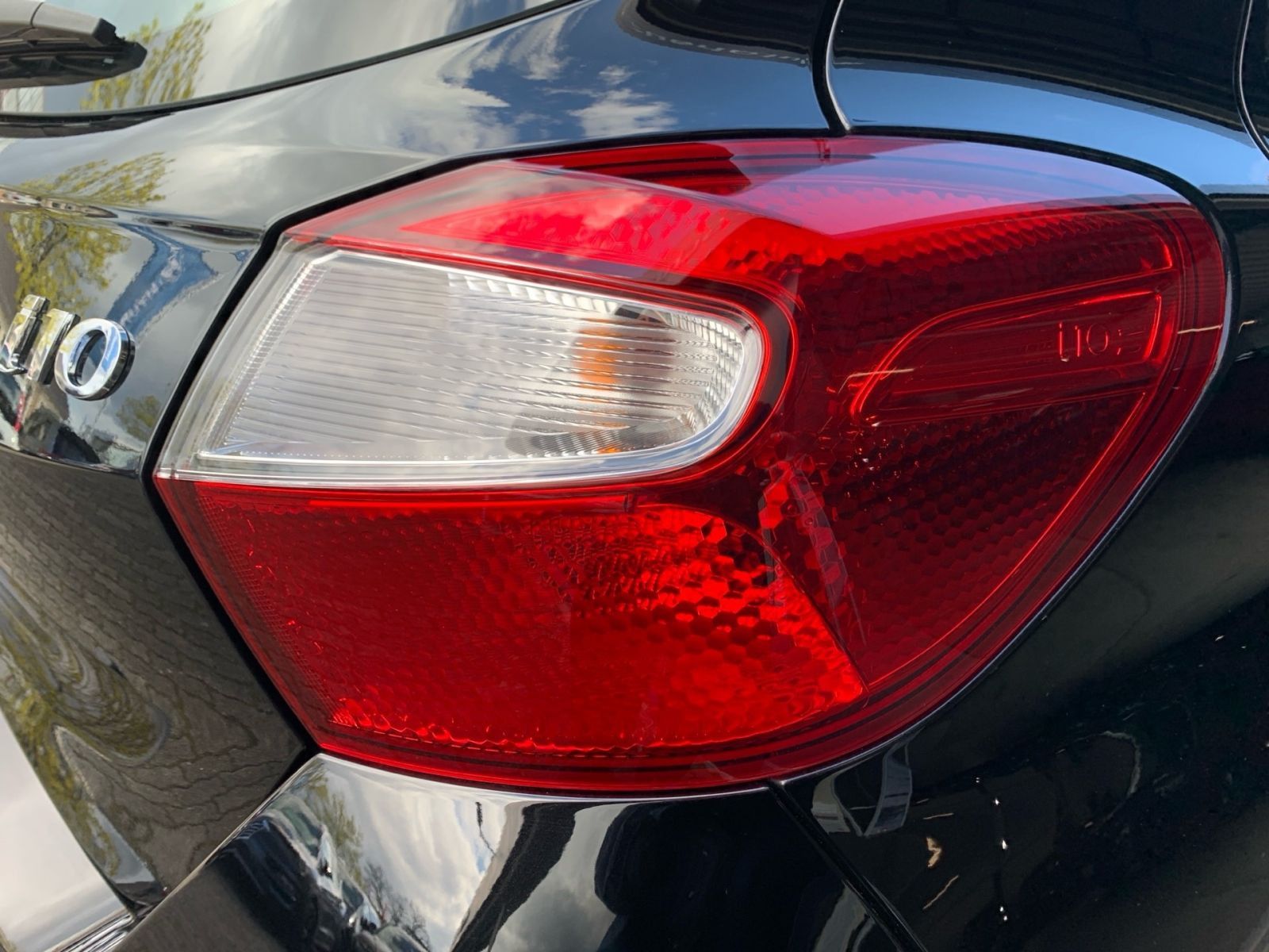 Fahrzeugabbildung Hyundai i10 1.0 Select Anhängerkupplung Sitzheizung PDC