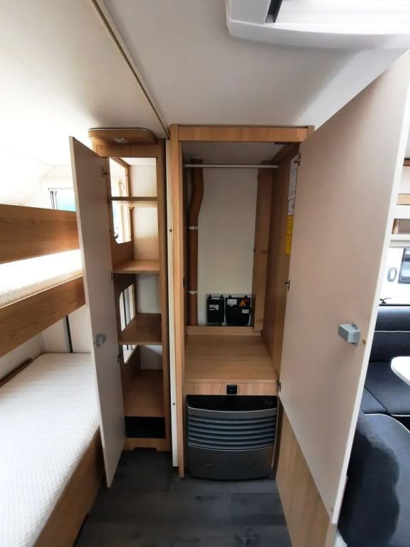 Fahrzeug Übersicht 18 Fahrzeugabbildung LMC Vivo 522 K Sparen Sie 4.650,- €