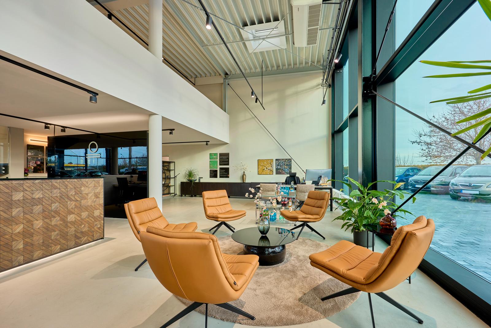showroom-image-main