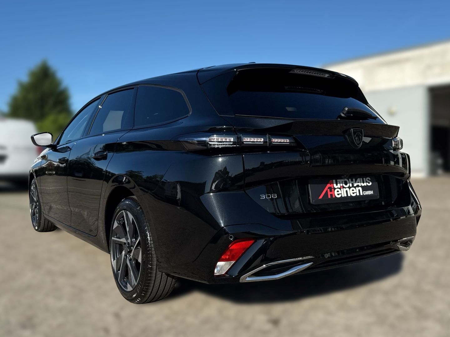 Fahrzeugabbildung Peugeot 308 SW Hybrid 145 Allure 1.2 LED ACC 2-Zonen-Kli