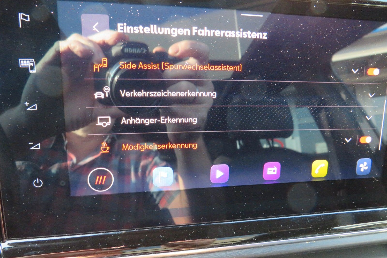 Fahrzeugabbildung SEAT Tarraco Xcellence PANO 7S ACC NAVI LEDER  LED