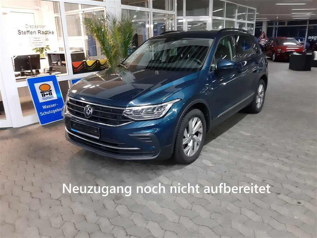 Volkswagen Tiguan 1.5 TSI Life NAVI+SHZ+RFK