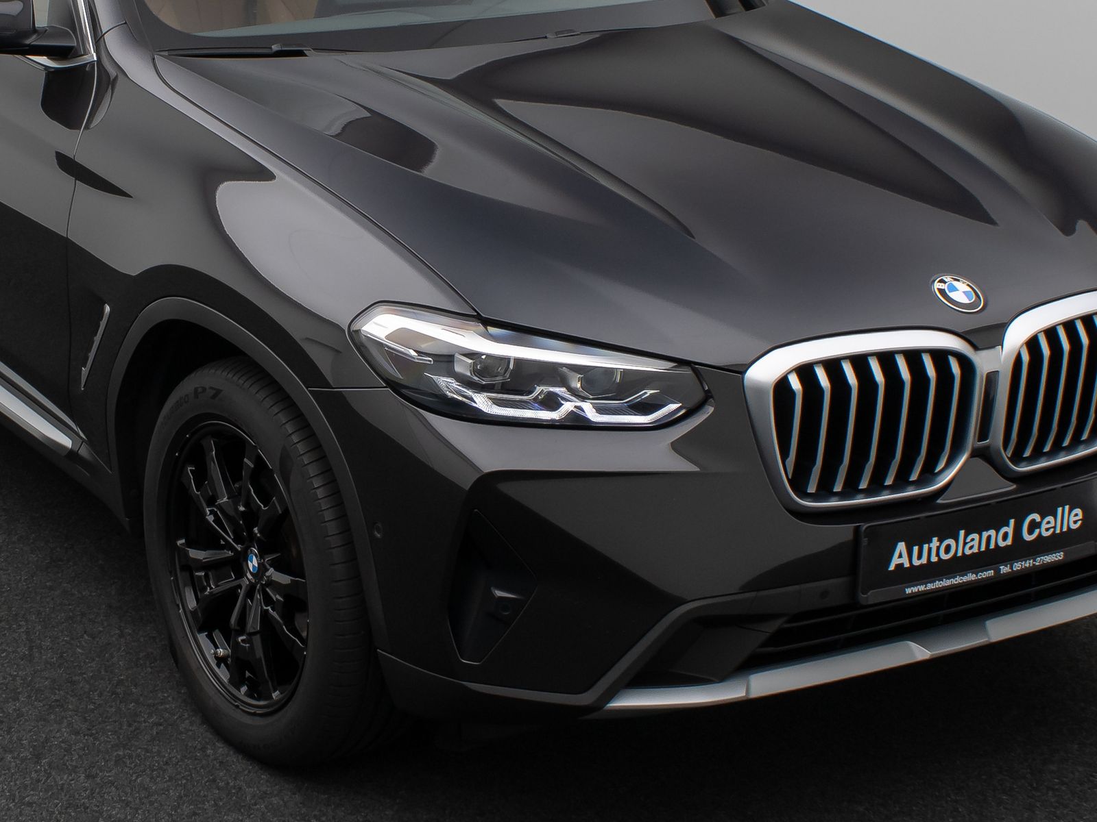 Fahrzeugabbildung BMW X3 xD20d Panorama Kamera DAB AHK Sport 19Zoll