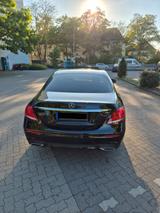 Mercedes-Benz E220 D AMG PAKET/19"/NIGHT/MULTIBEAM/WIDESCREEN - Mercedes-Benz E 220: Taxi