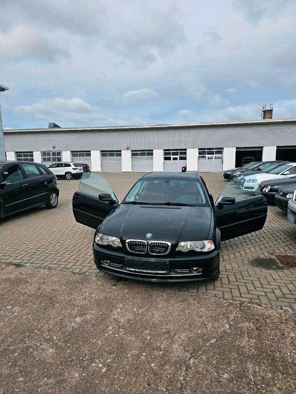 Image of BMW 330