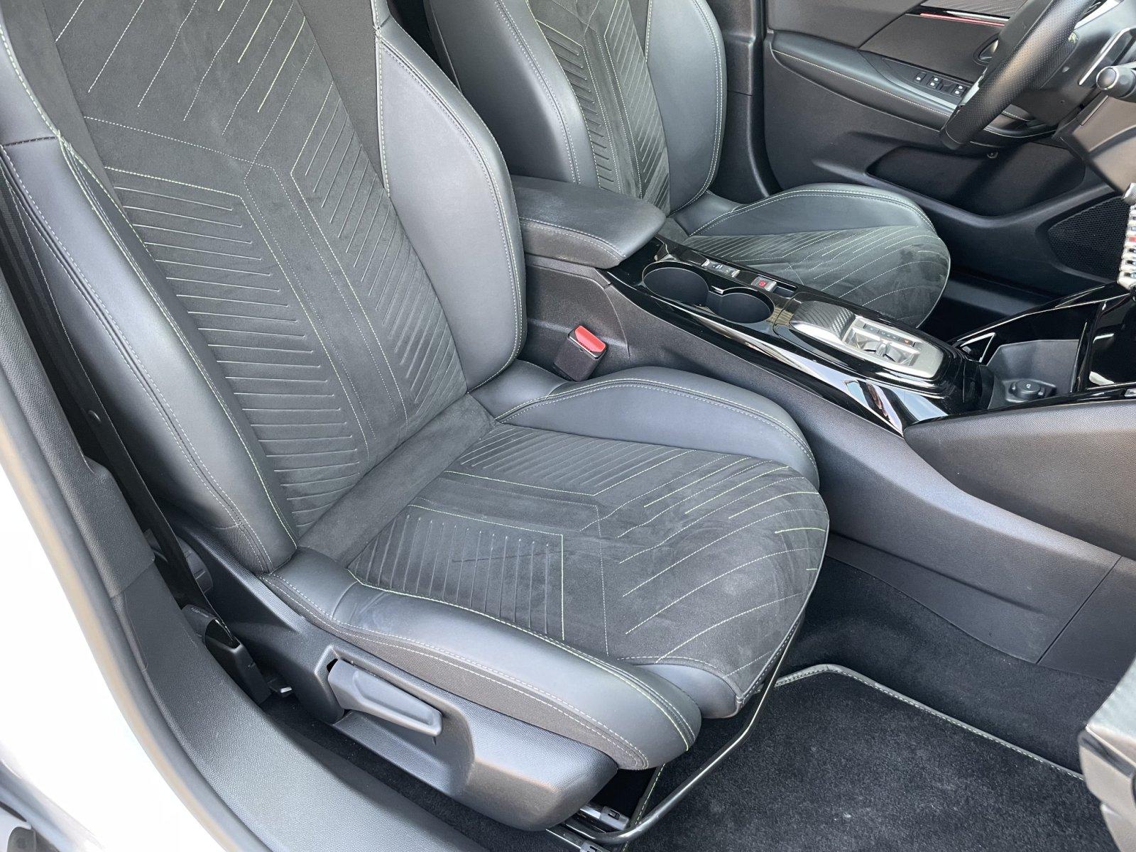 Peugeot 2008 PureTech 130 EAT8 GT SHZ / RFK