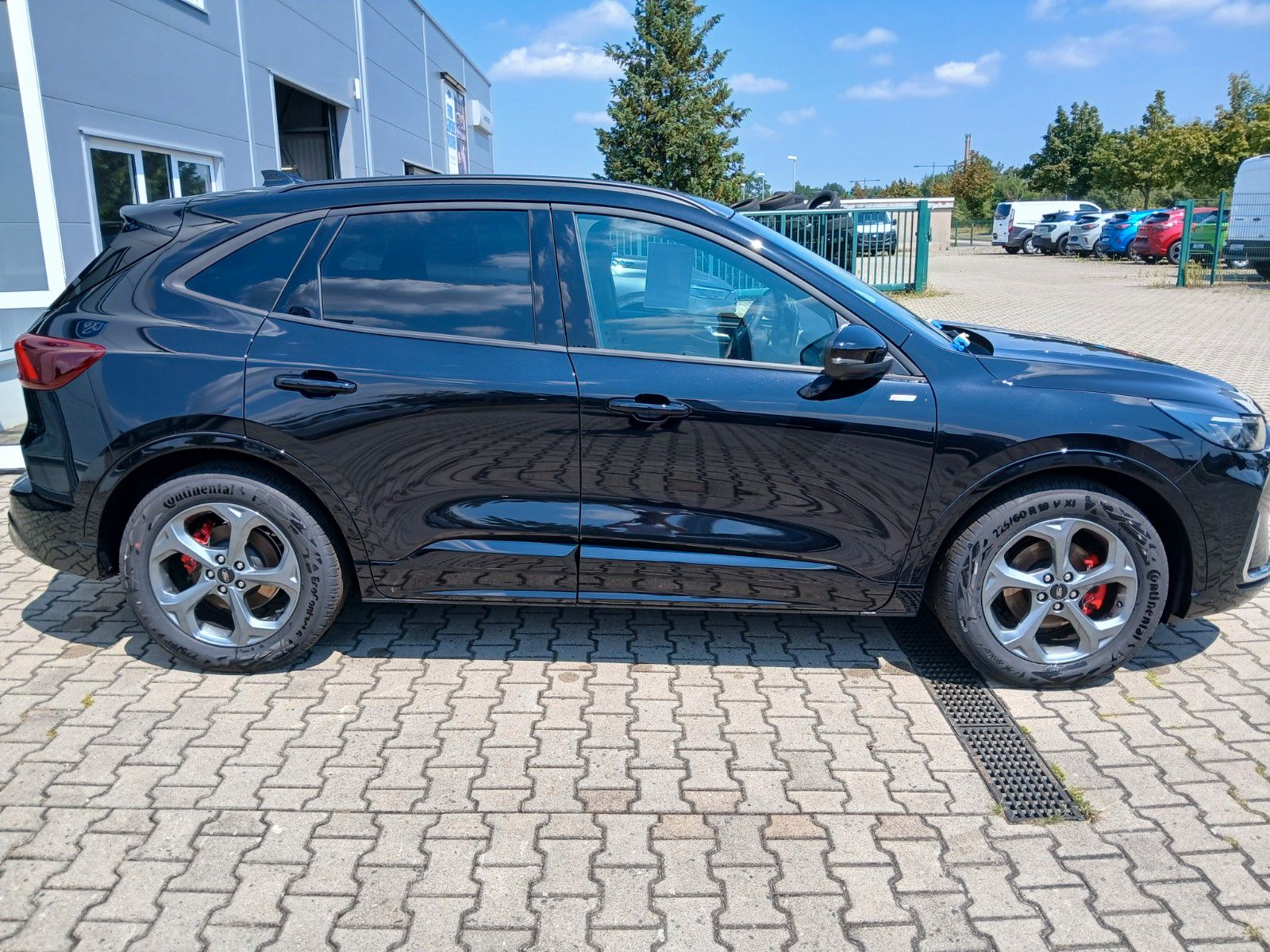 Fahrzeugabbildung Ford Kuga Hybrid ST-Line X