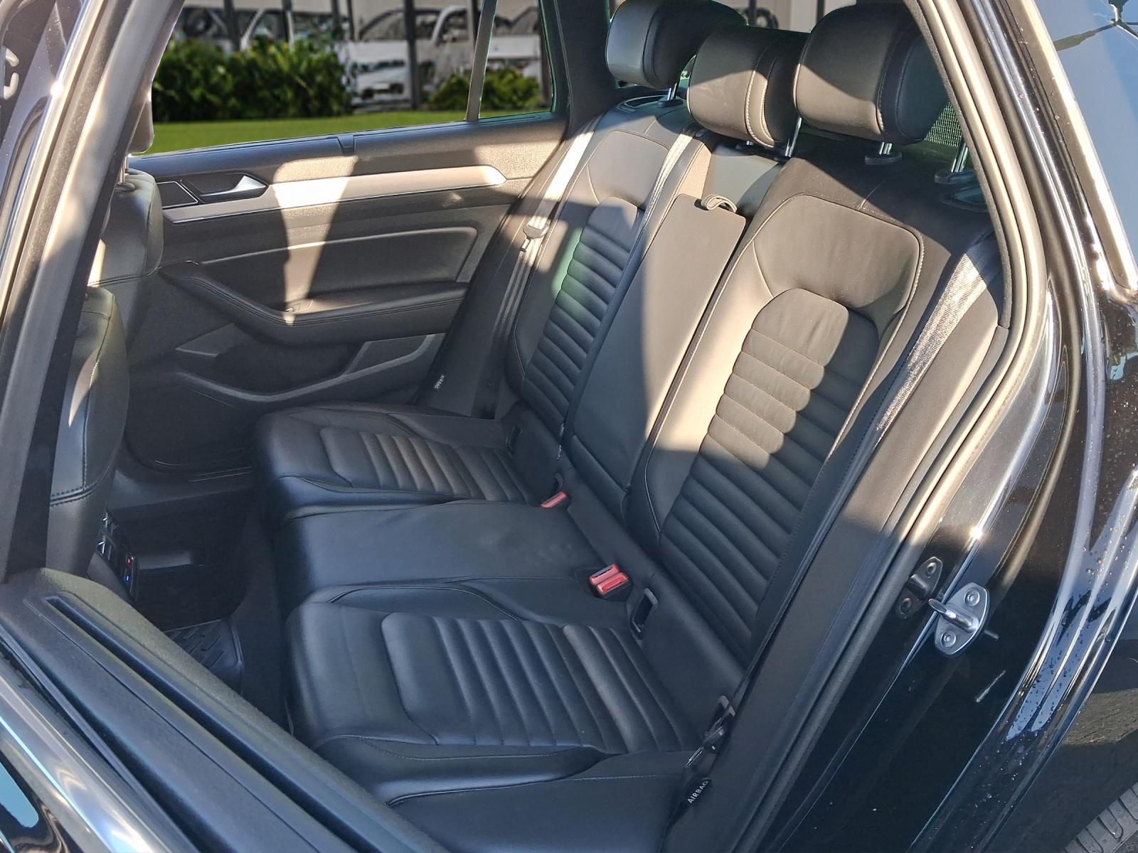 Volkswagen Passat Variant 2,0 l TSI DSG Highline 4Motion