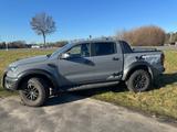 Ford Raptor grau mit Fox-Fahrwerk und Stollenreifen  - Ford Raptor Gebrauchtwagen