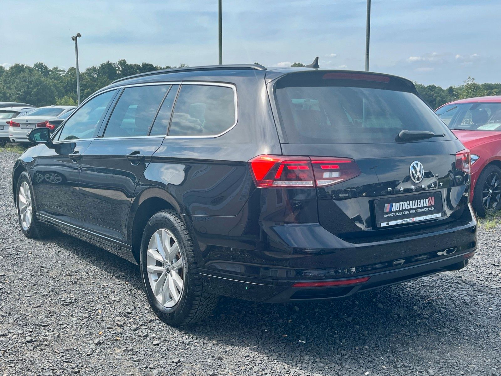 Fahrzeugabbildung Volkswagen Passat Variant 2.0 TDI Aut. Business Navi AHK AC