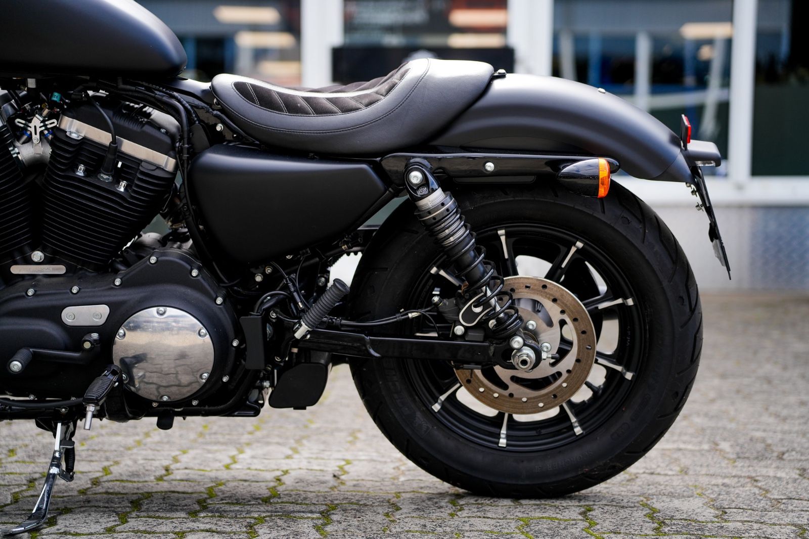 Fahrzeugabbildung Harley-Davidson XL883N - Iron - seltenes Neufahrzeug (Tageszul.)