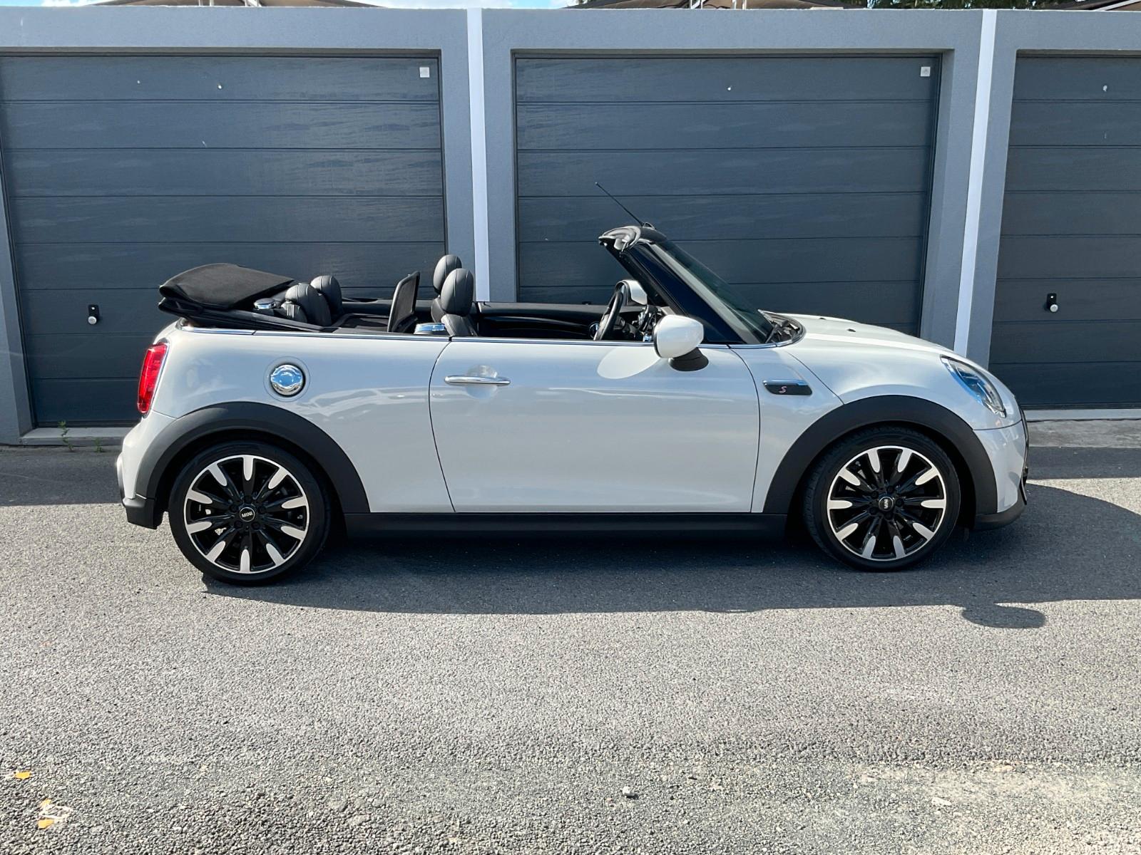 MINI COOPER S CABRIO Classic Trim - Harman Kardon
